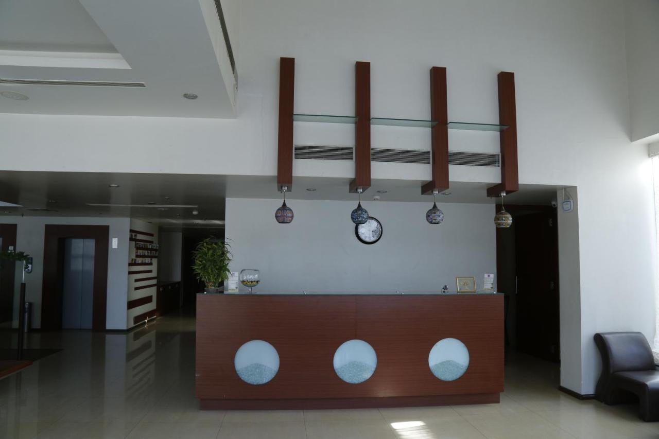 ดิ ออเรส  Hotel ออรังกาบัด ภายนอก รูปภาพ