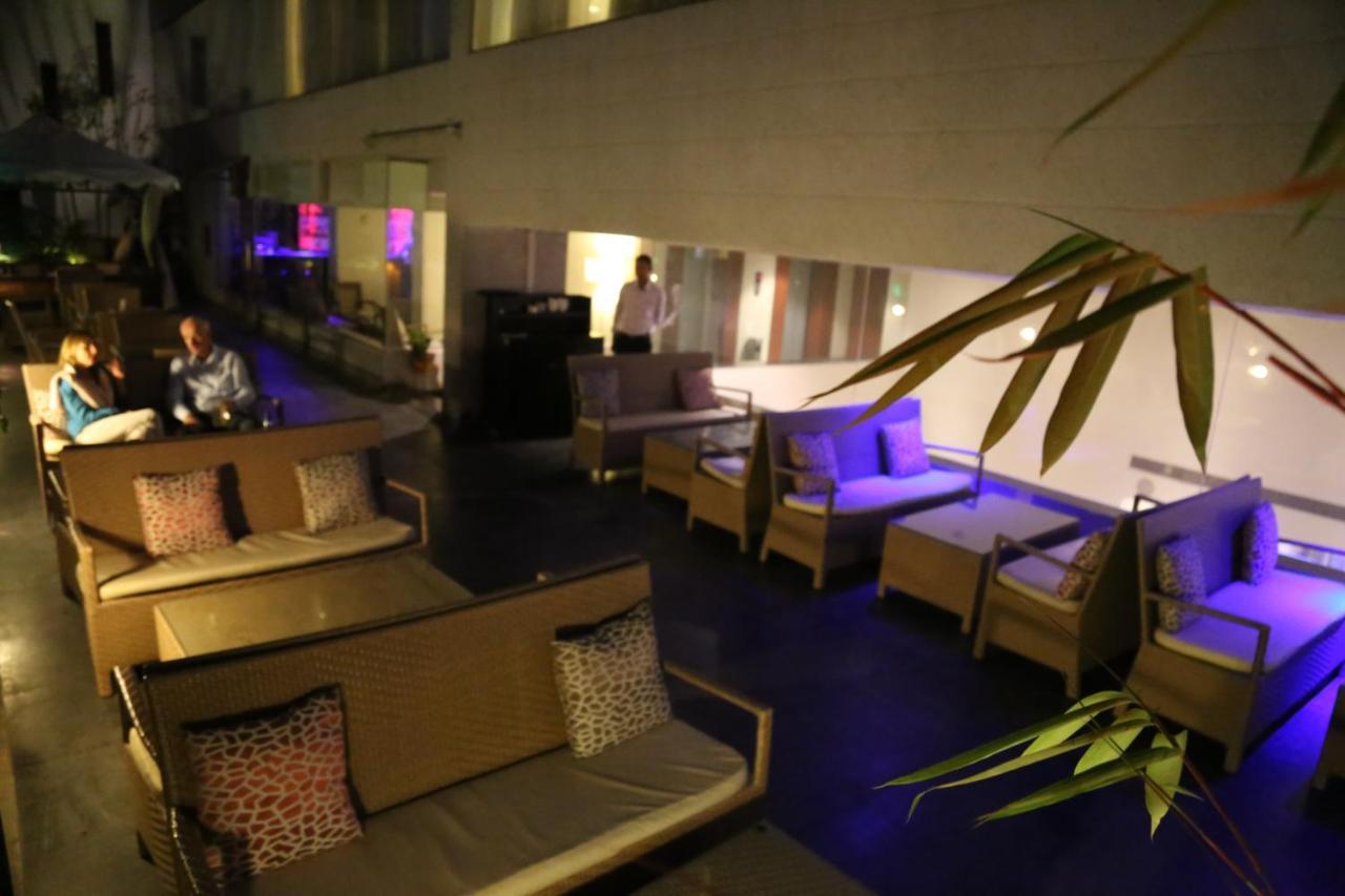 ดิ ออเรส  Hotel ออรังกาบัด ภายนอก รูปภาพ