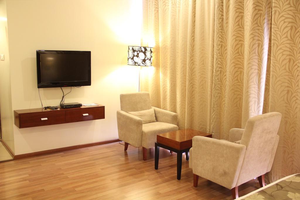 ดิ ออเรส  Hotel ออรังกาบัด ภายนอก รูปภาพ